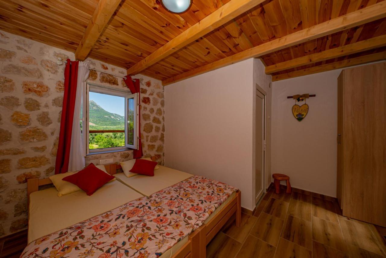 Ethno House Osobak Bed & Breakfast Virpazar Exterior photo
