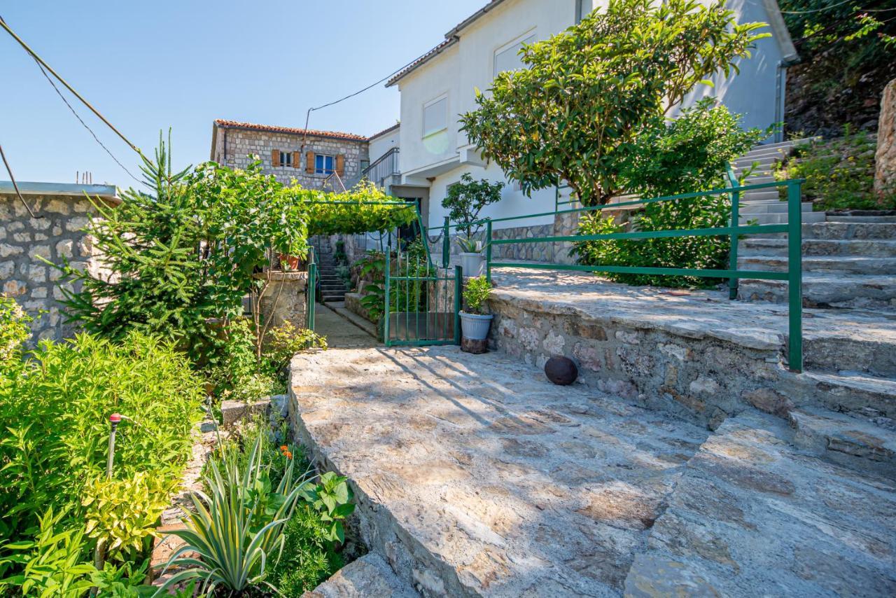 Ethno House Osobak Bed & Breakfast Virpazar Exterior photo