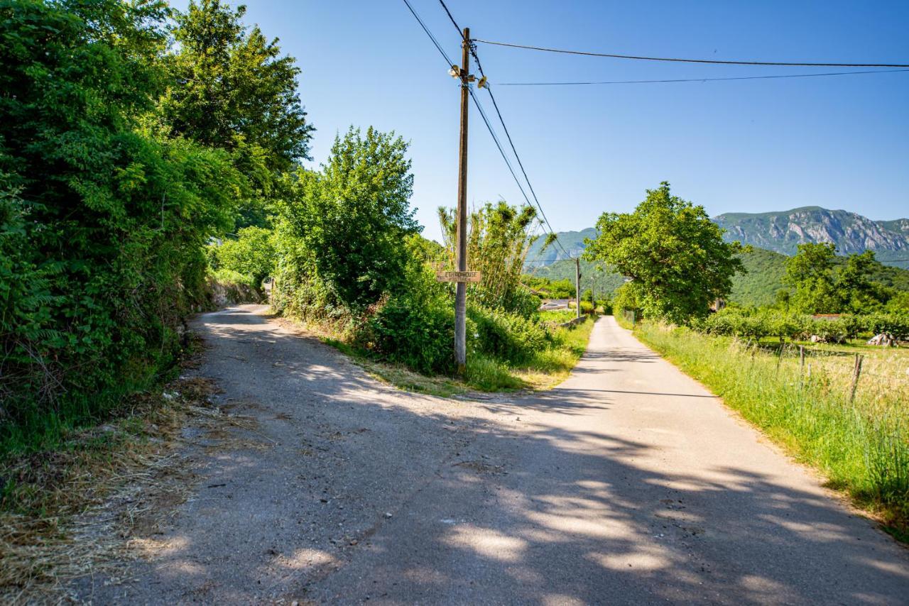 Ethno House Osobak Bed & Breakfast Virpazar Exterior photo