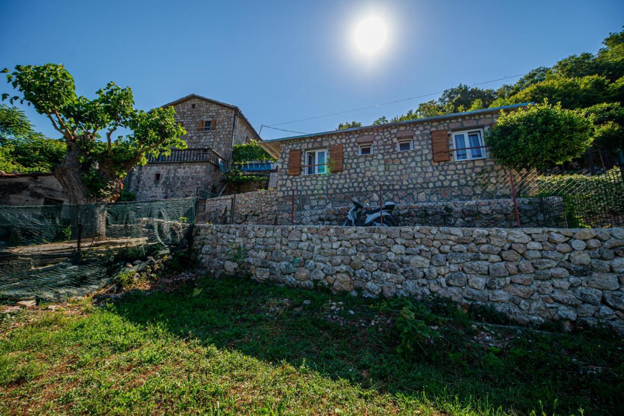 Ethno House Osobak Bed & Breakfast Virpazar Exterior photo