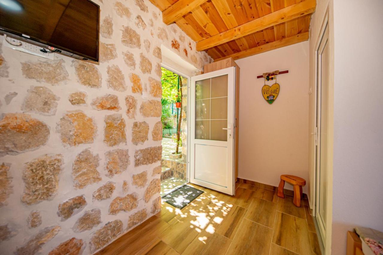 Ethno House Osobak Bed & Breakfast Virpazar Exterior photo